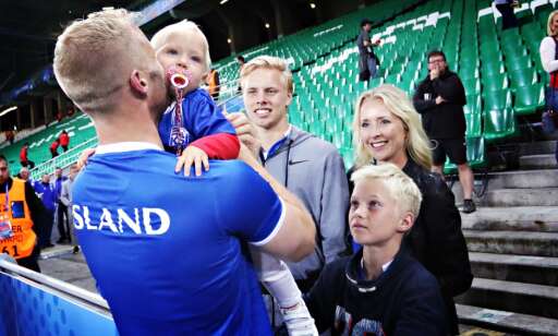 - Mine tre sønner er de tre største talentene på Island
