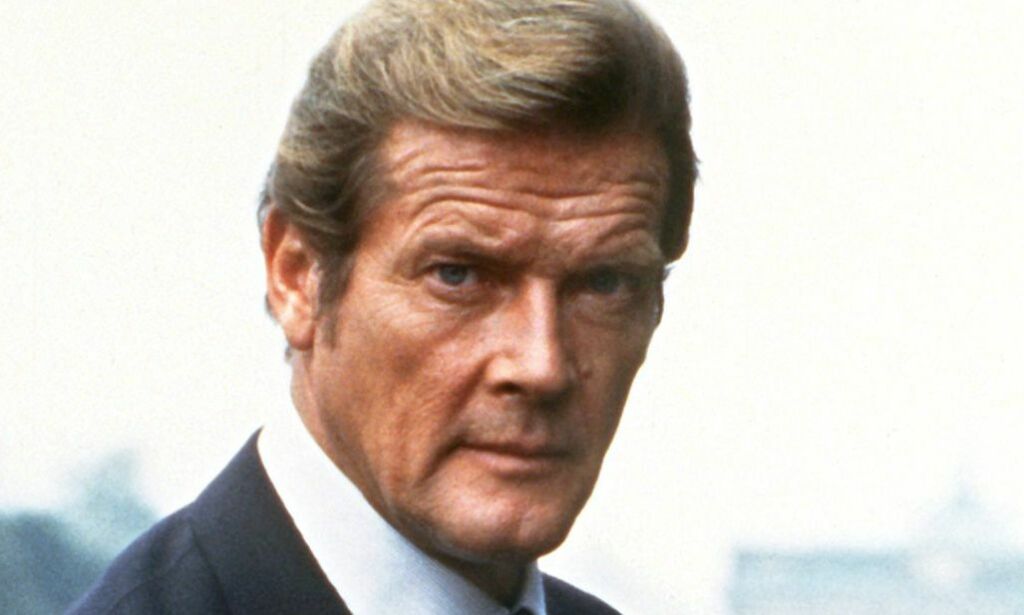 Sir Roger Moore er død