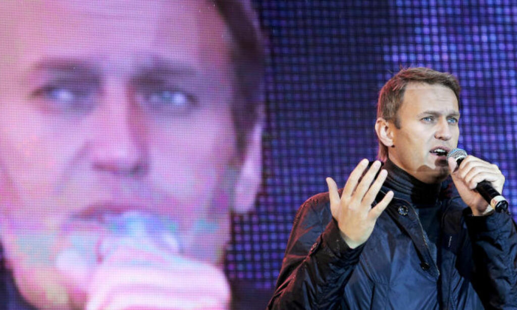 Navalny ryster Putins regime