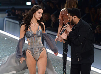 Bildene av Bella Hadid og ekskjæresten The Weeknd går verden rundt: - Ikke kleint