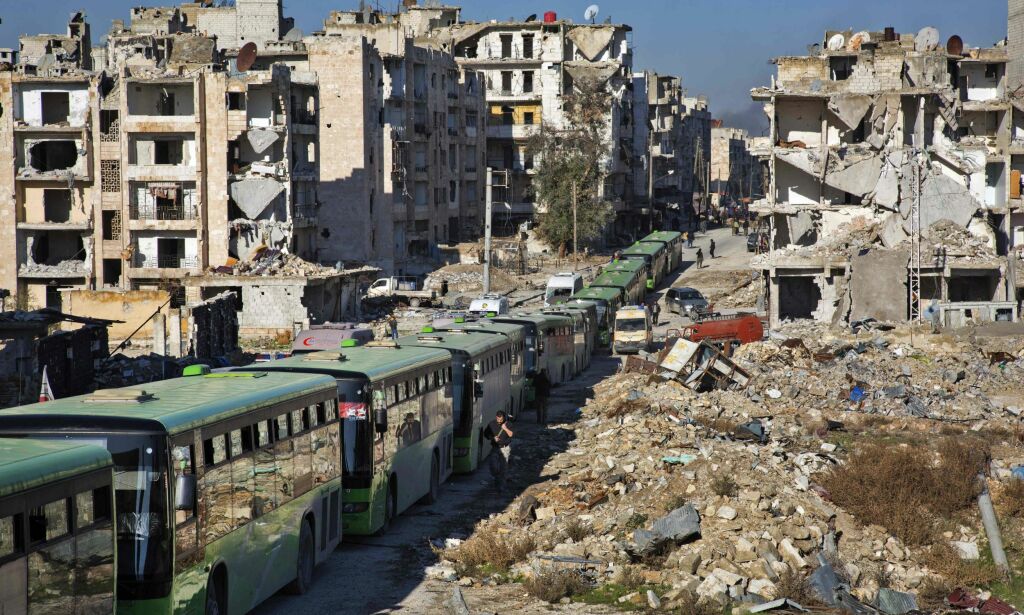 Går hardt ut mot norsk Syria-politikk. «Hva i huleste er det dere holder på med?»