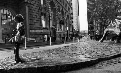 Plutselig sto hun der. Slik sier milliard-selskapet «fuck you» til Wall Street