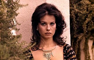 Lana Wood var Bond-pike og prydet Playboy. Nå er hun hjemløs