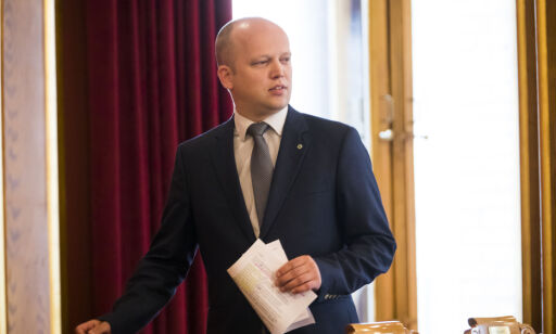 - Kommunal- ministeren våknet, gned seg i øya og tenkte «dette landet har altfor mange kommuner»