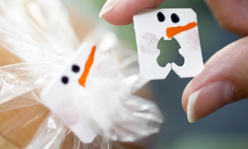 Lag snømann av plastklipsen