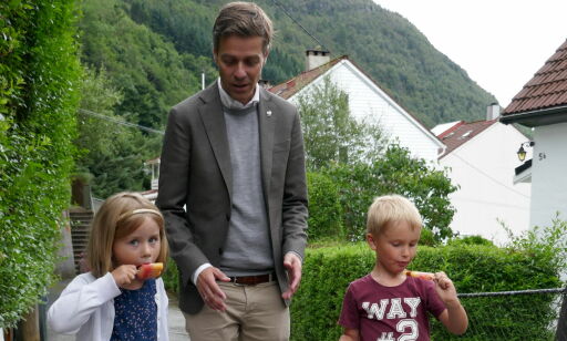 KrF-Hareides krav til regjering med Erna: Maks 15 elever per klasse