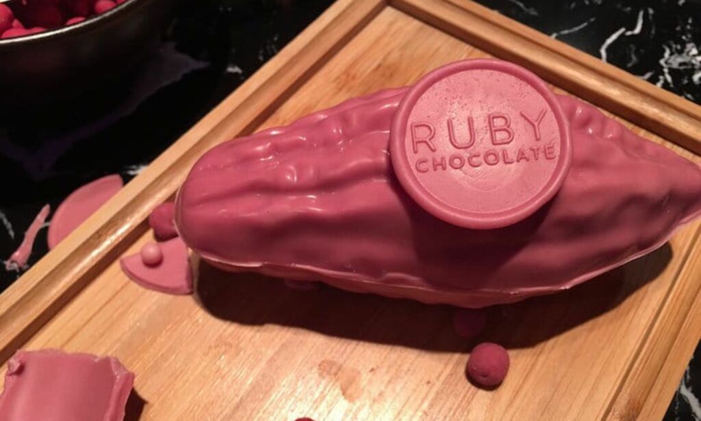 80 år siden hvit sjokolade. Nå kommer den rosa