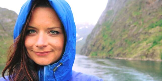 - Vi må være stille for å høre om folk roper fra ruinene