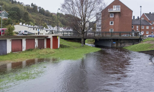 Flom, jordras og evakueringer på Sørlandet:- Det er en sjelden og ekstrem situasjon