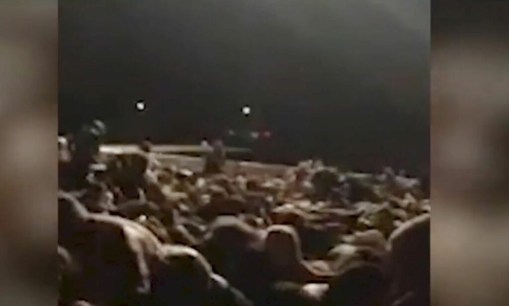 Amatørvideo viser kaoset under konserten