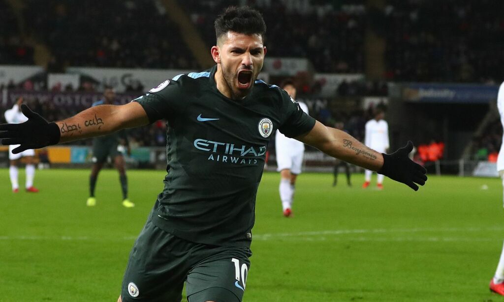 For første gang i Premier Leagues historie er sesongen avgjort i god tid før jul