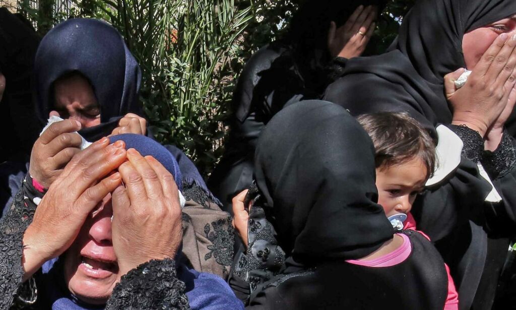 Sørgedag i Gaza etter at 16 er drept