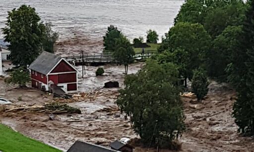 Seks timer med styrtregn forvandlet bygda Utvik i fjor