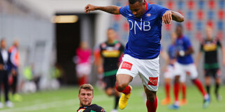 Publikum reiste seg og gikk. Da snudde Vålerenga kampen
