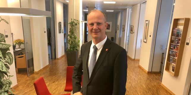 Solvik-Olsen ut av regjeringen - Dale ny samferdselsminister
