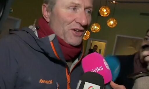 Derfor avbrøt liksomreporterne TV 2s journalist på direkten