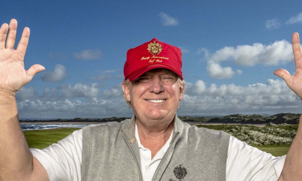 Anklages for golf-juks