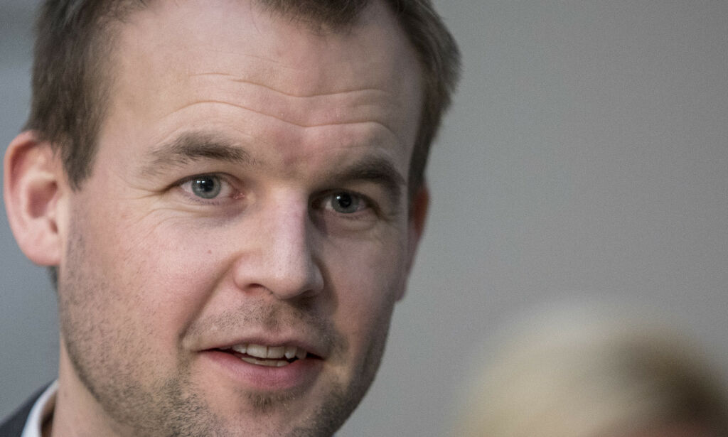 Ropstad: - Ap bommer